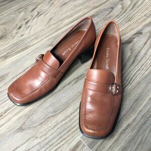 Laura Scott‎ leather chuck heeled loafers